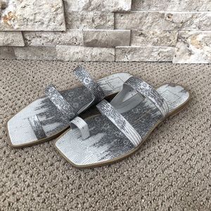 Dolce Vita Isala 3 Croc slide, 8, tried on only!